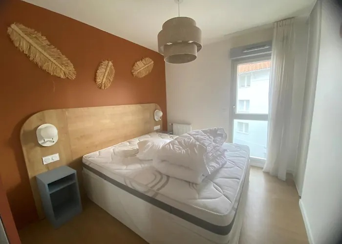 L'oree Royannaise شقة